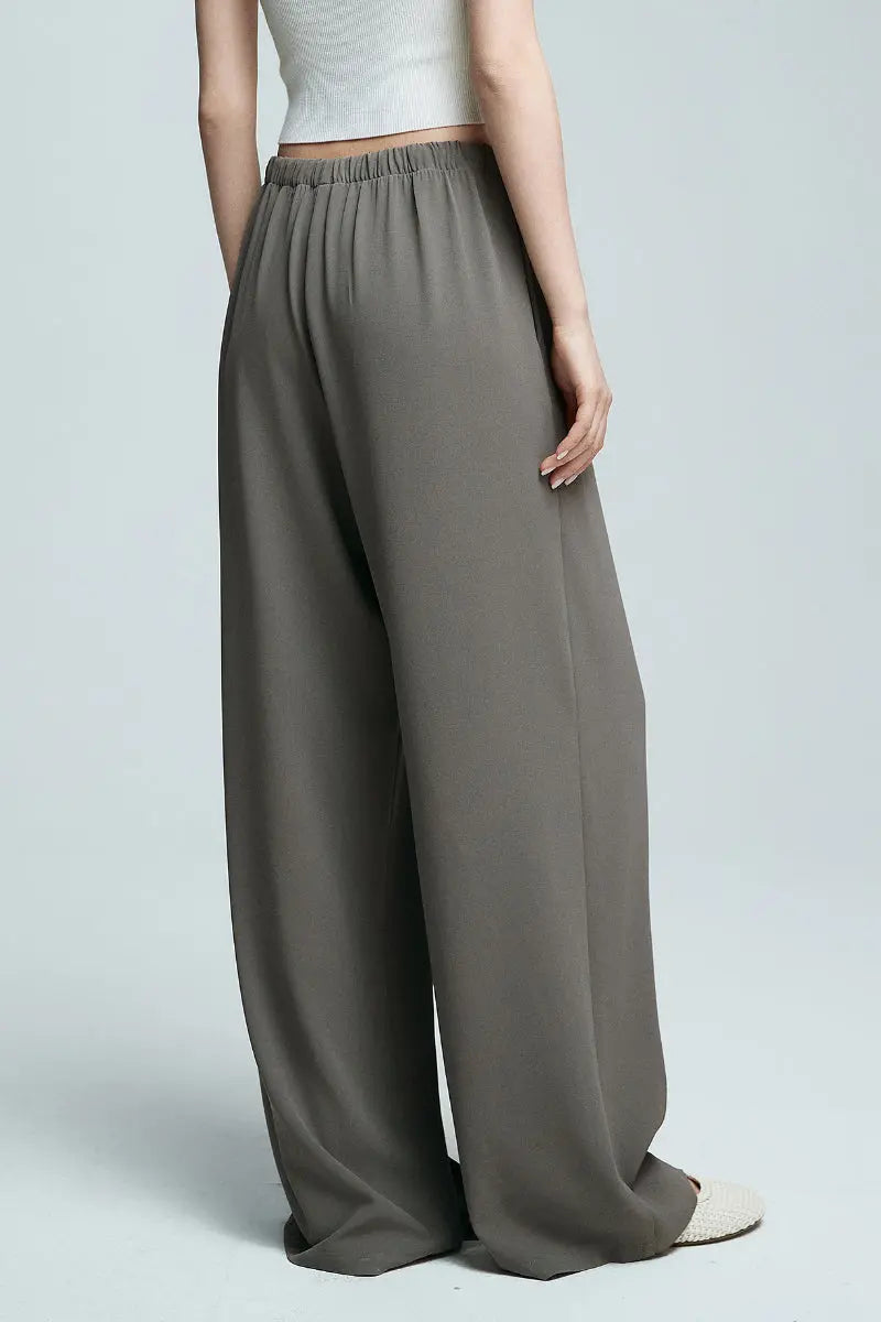 White Pull-On Wrinkle-Free Cooling Puddle Pants